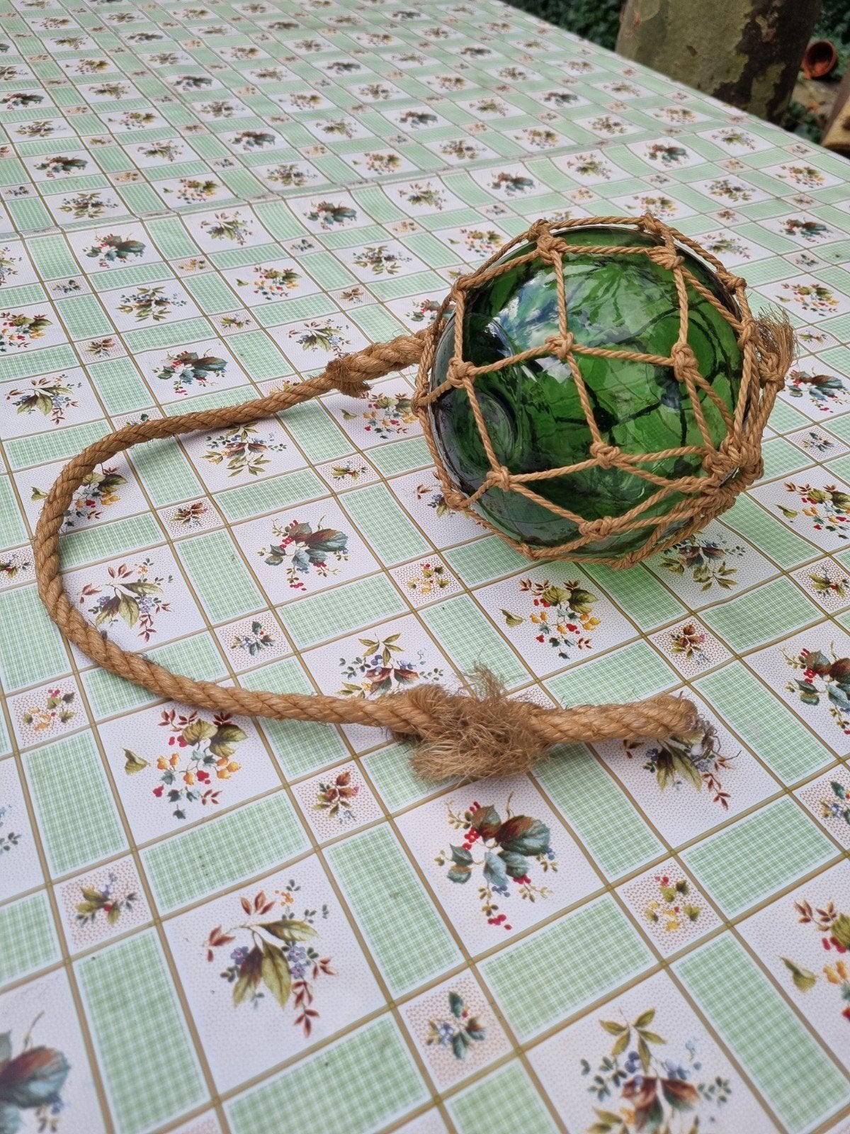 Groene glazen drijver in net, Antiek en Kunst, Ophalen of Verzenden