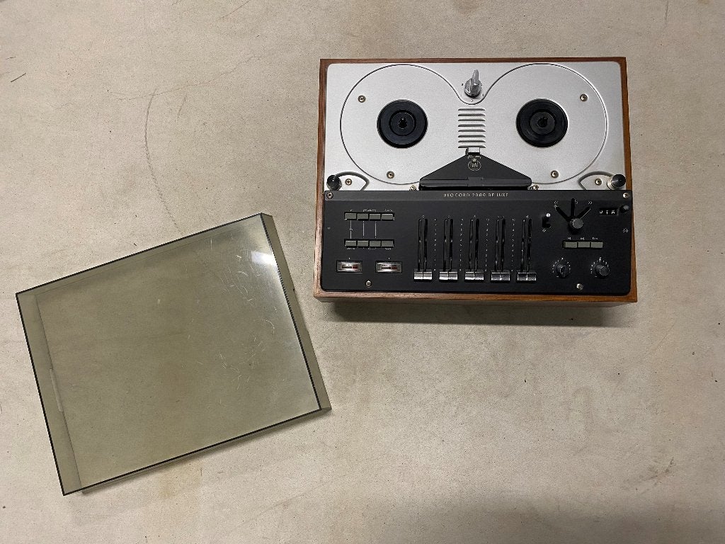 Beocord De Luxe 2000 reel-to-reel taperecorder, Ophalen, Bandrecorder, Met stofkap