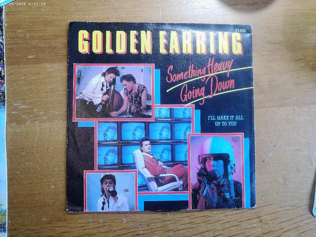 Golden Earring - Something Heavy going Down, Cd's en Dvd's, Vinyl Singles, Fotohoes, Ophalen of Verzenden, Zo goed als nieuw, Rock en Metal