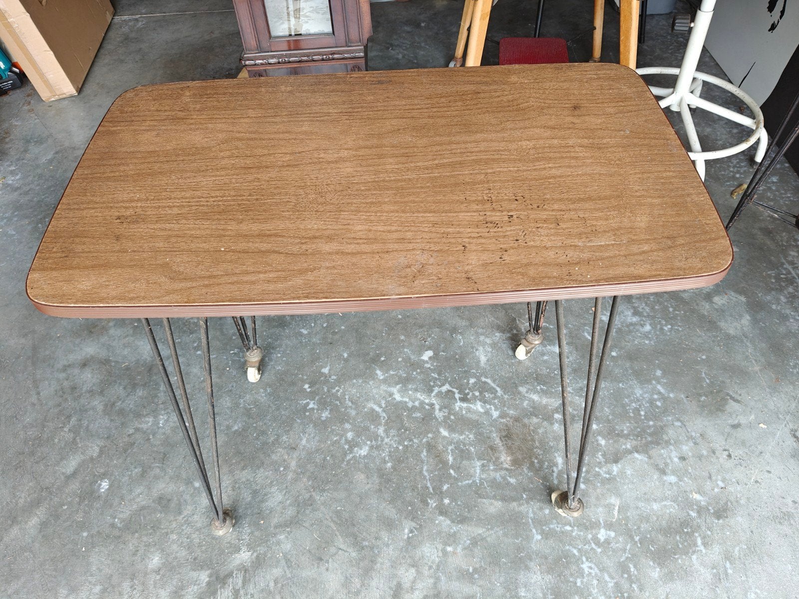 medium Retro TV Tafel met Wieltjes - prijsverlaging, Huis en Inrichting, Kasten | Televisiemeubels, Ophalen, 25 tot 50 cm, 50 tot 100 cm