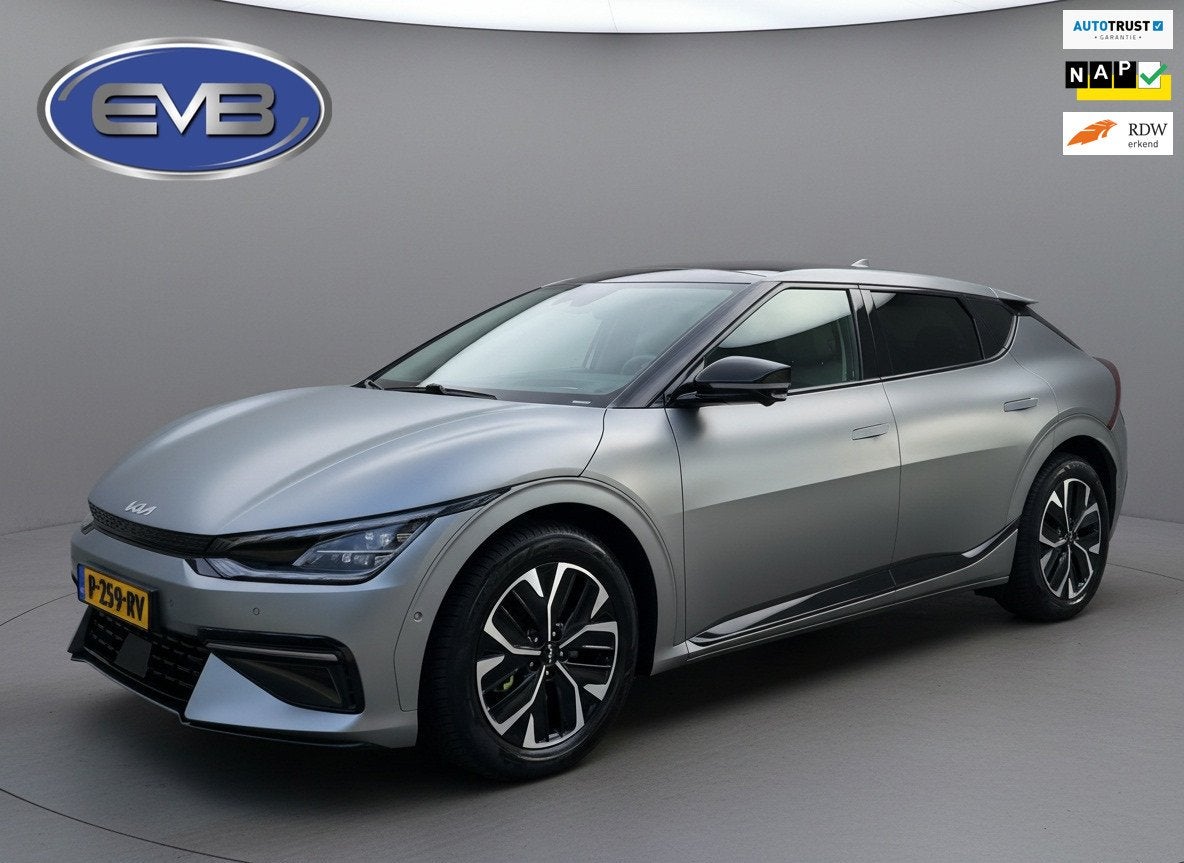 Kia EV6 GT-Line 77.4 kWh, mat grijs, panoramadak, trekhaak,, Auto's, Automaat, Achterwielaandrijving, Gebruikt, 1885 kg