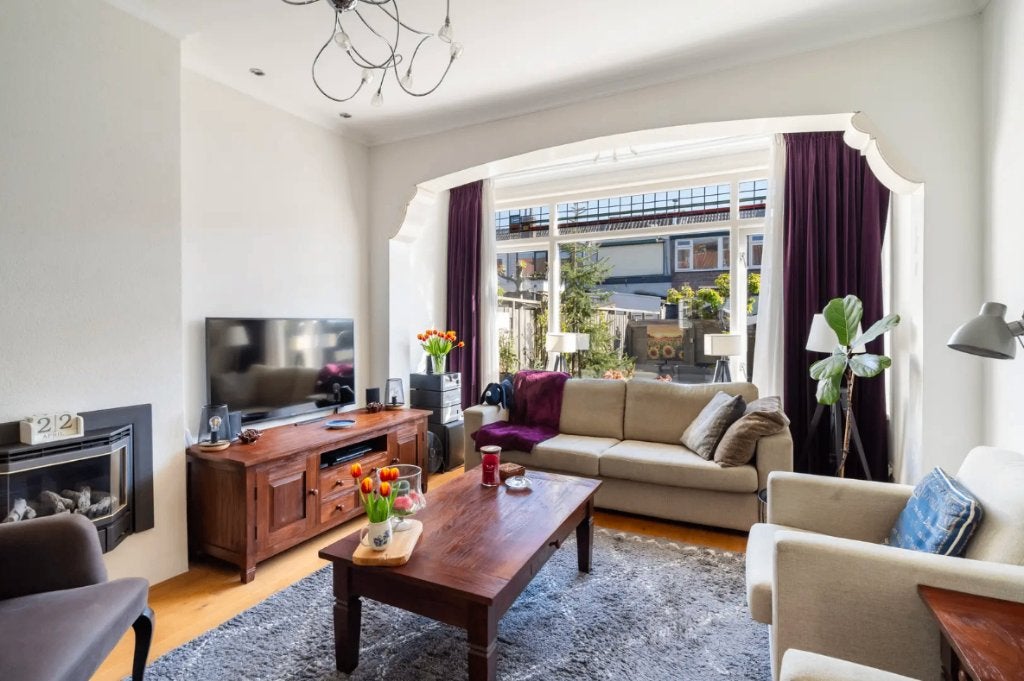 Te koop teakhouten TV meubel, Huis en Inrichting, Kasten | Televisiemeubels, Ophalen, Gebruikt, 100 tot 150 cm, Teakhout