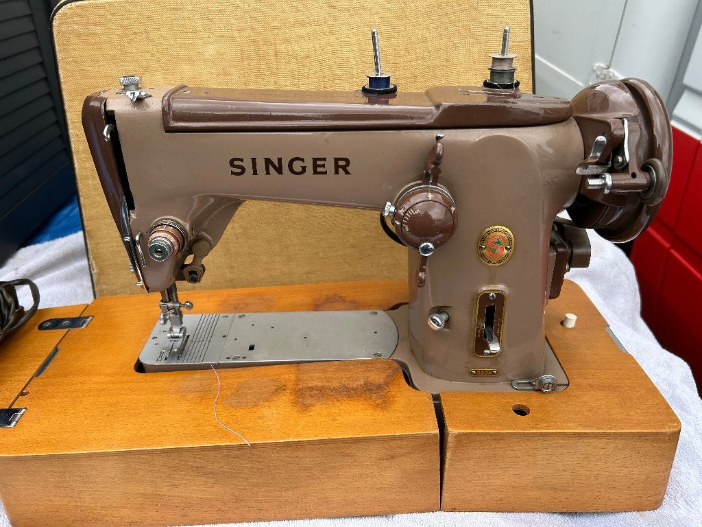 naaimachine singer 320 semi industrieel in koffer met pedaal, Ophalen