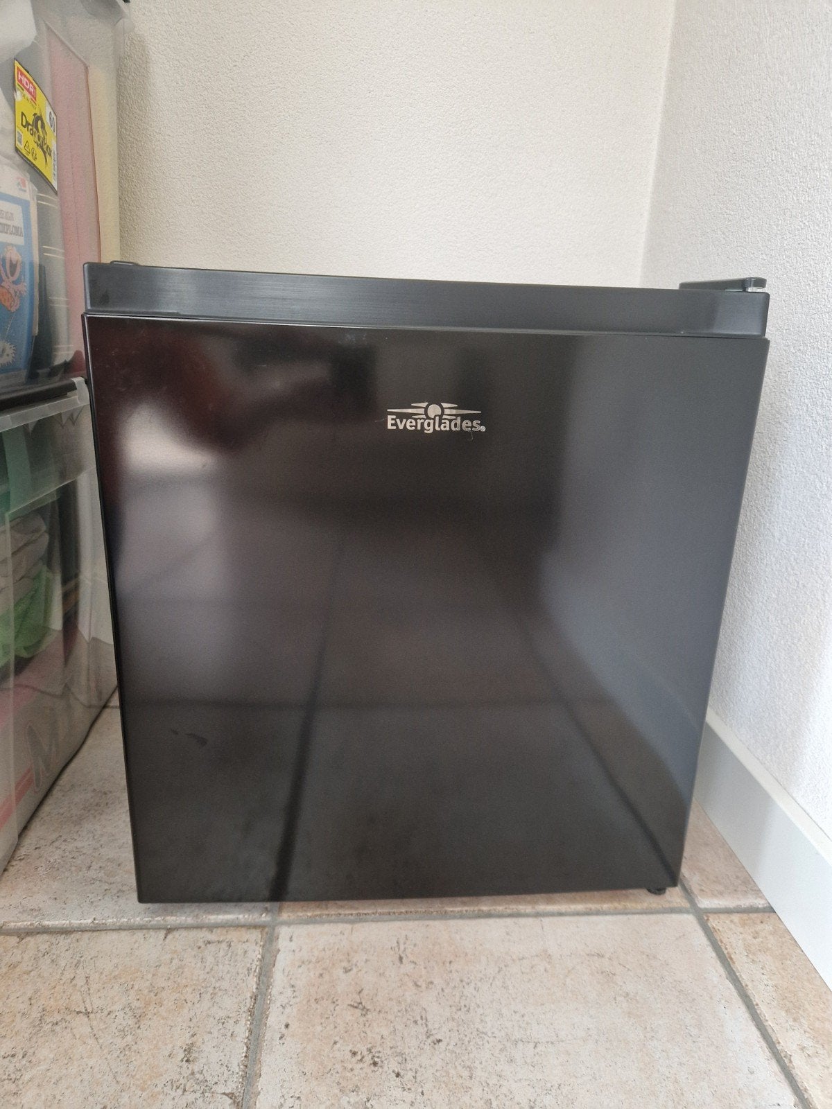 Mini diepvries vrijstaand en nieuw, Witgoed en Apparatuur, Minder dan 85 cm, Nieuw, Minder dan 60 cm, Vrijstaand
