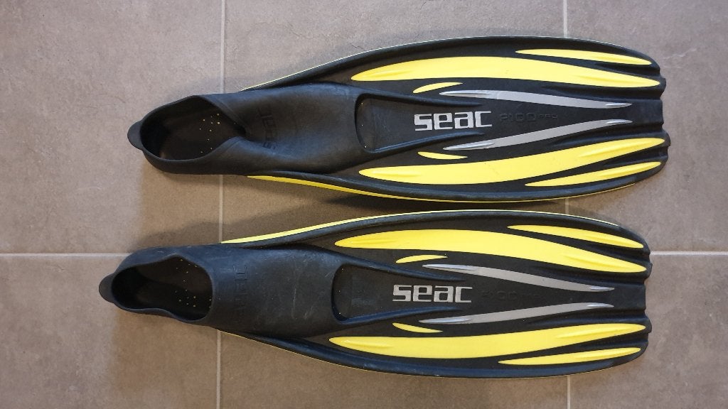 Zwembad vinnen SEAC maat 44-45, Watersport en Boten, Ophalen of Verzenden, Zo goed als nieuw, Zwem- of Duikvliezen
