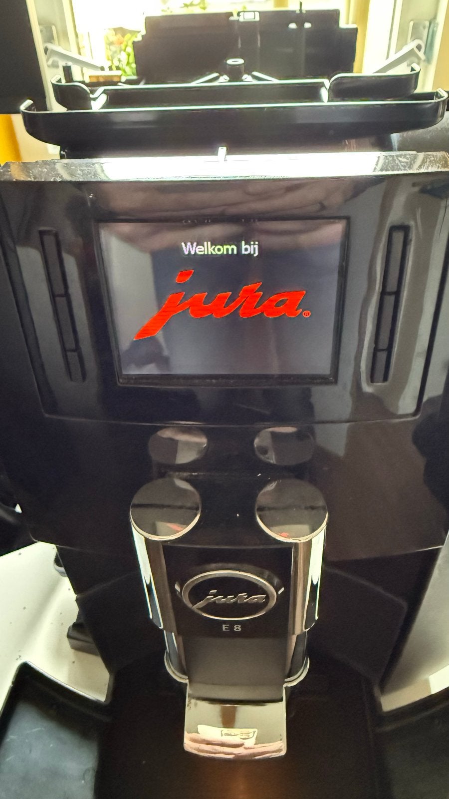 Jura E8 Type 735 (2018) - klein defect, Ophalen, Niet werkend, Koffiemachine, Koffiebonen