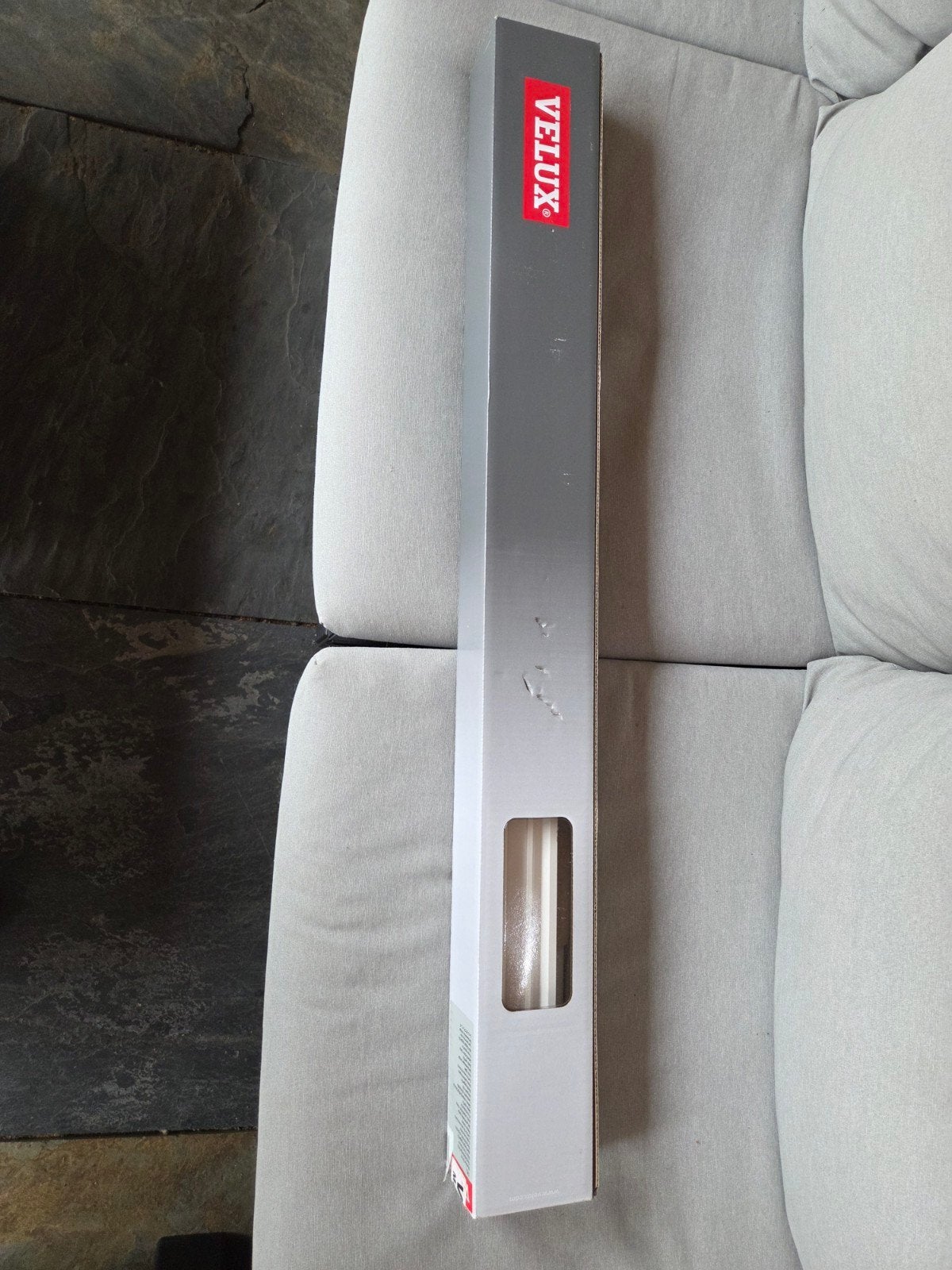 Verduisterend Velux rolgordijn, Ophalen, Verduisterend, Nieuw, 77 cm