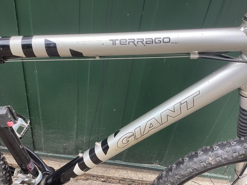 Giant Terrago Mountainbike - Zilver/Zwart, Fietsen en Brommers, Fietsen | Mountainbikes en ATB, Gebruikt, Hardtail, Heren, Schijfrem