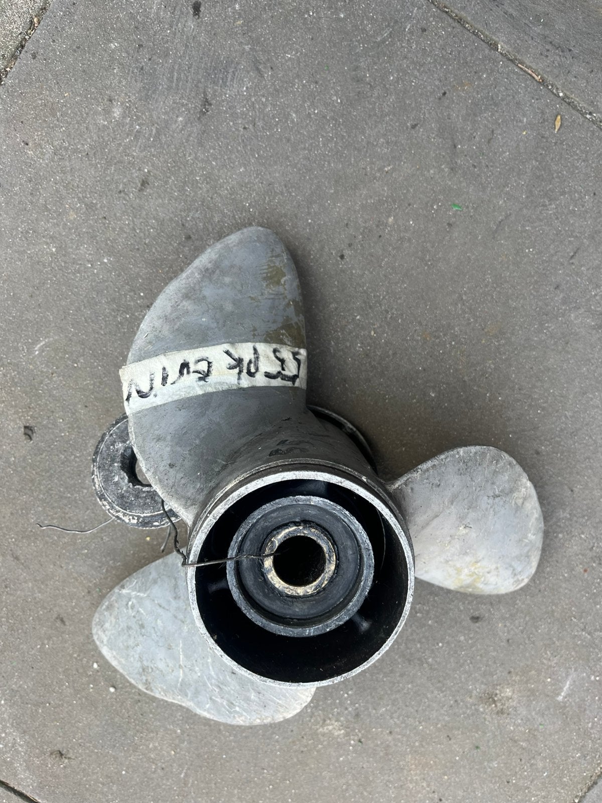 Schroef Evinrude  johnson  55 pk  hp, Ophalen of Verzenden, Motor en Techniek