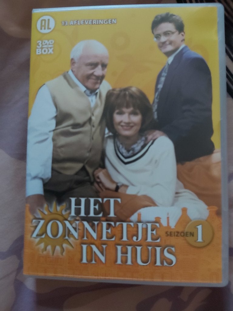 zonnetje in huis 1, Seizoen 1, Alle leeftijden, Zo goed als nieuw, Komedie