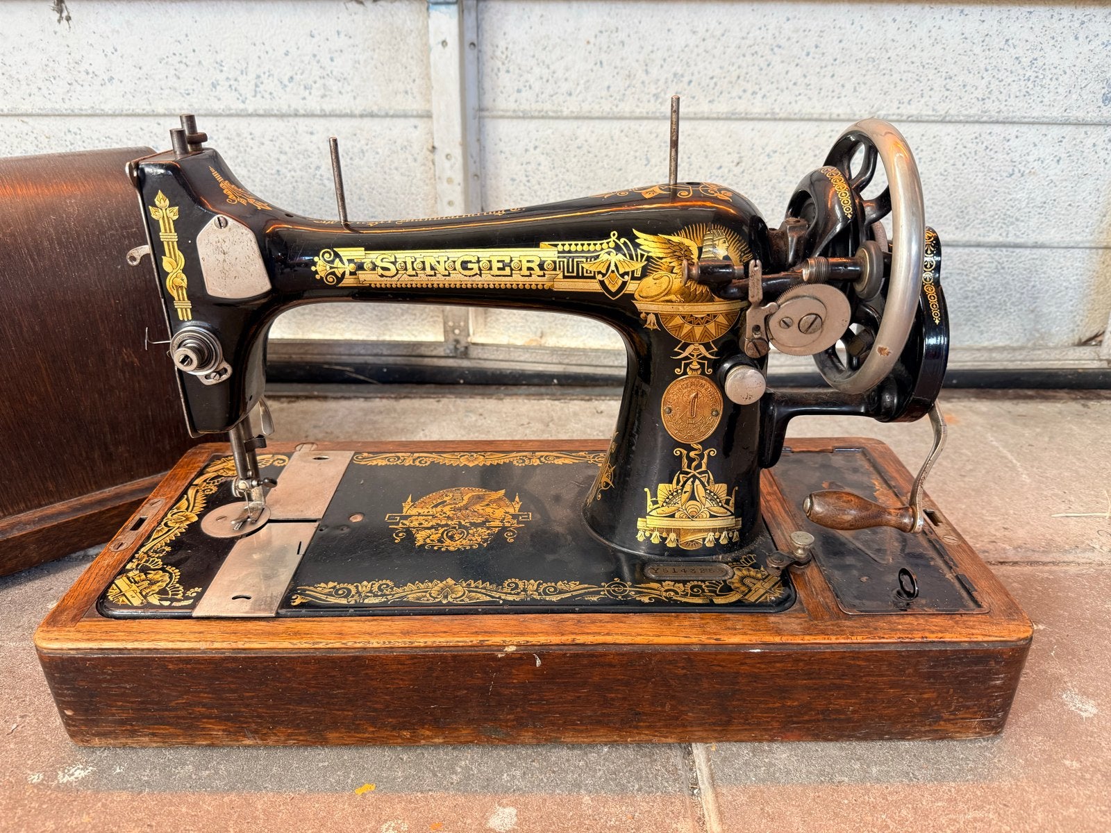 Antieke Singer Naaimachine met Houten Koffer, Ophalen