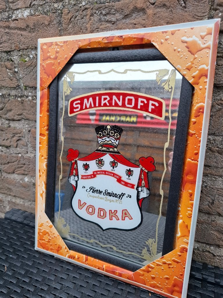 Reclamespiegel Smirnoff vodka, Verzamelen, Merken en Reclamevoorwerpen, Ophalen of Verzenden, Nieuw, Reclamebord