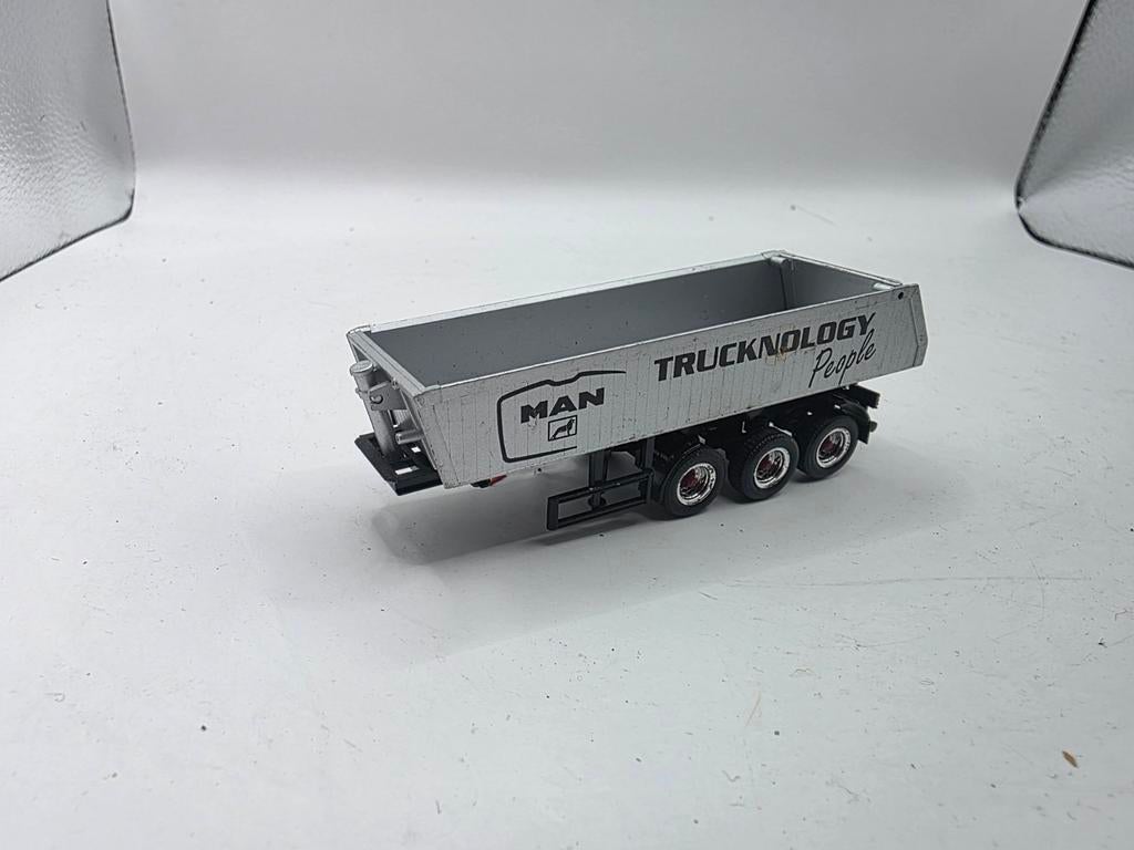 Kieper, Ophalen of Verzenden, Zo goed als nieuw, Bus of Vrachtwagen, Herpa