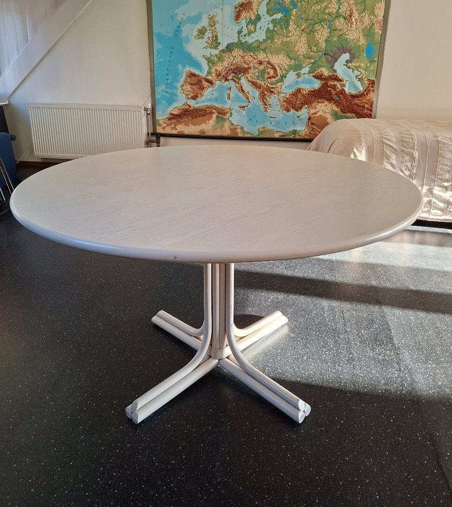 Ronde eettafel Jan des Bouvrie, Ophalen, Gebruikt, Rond, Vijf personen of meer