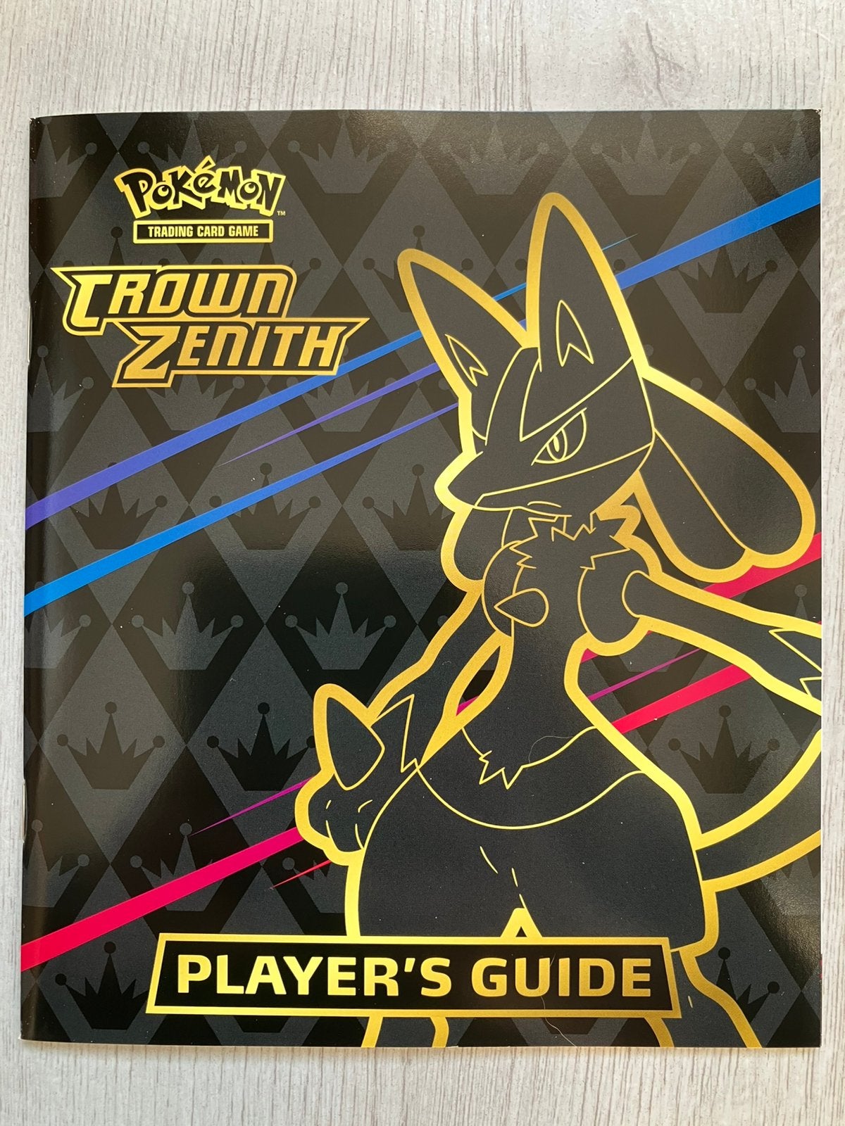 Pokemon Crown Zenith Player’s Guide, Ophalen of Verzenden, Zo goed als nieuw, Boek of Catalogus