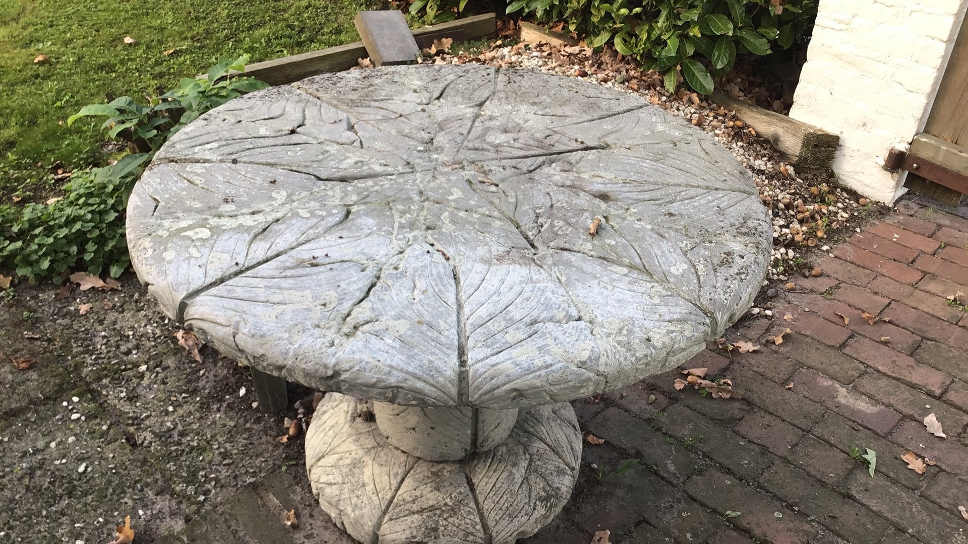 Betonnen tafel hoogte53 cm doorsnee 85 cm, Tuin en Terras, Ophalen, Gebruikt, Rond