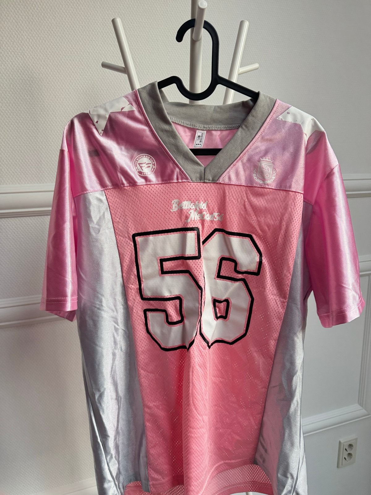 Roze en grijs sportshirt met nummer 56, Maat 38/40 (M), Ophalen of Verzenden, Roze, Fitness of Aerobics