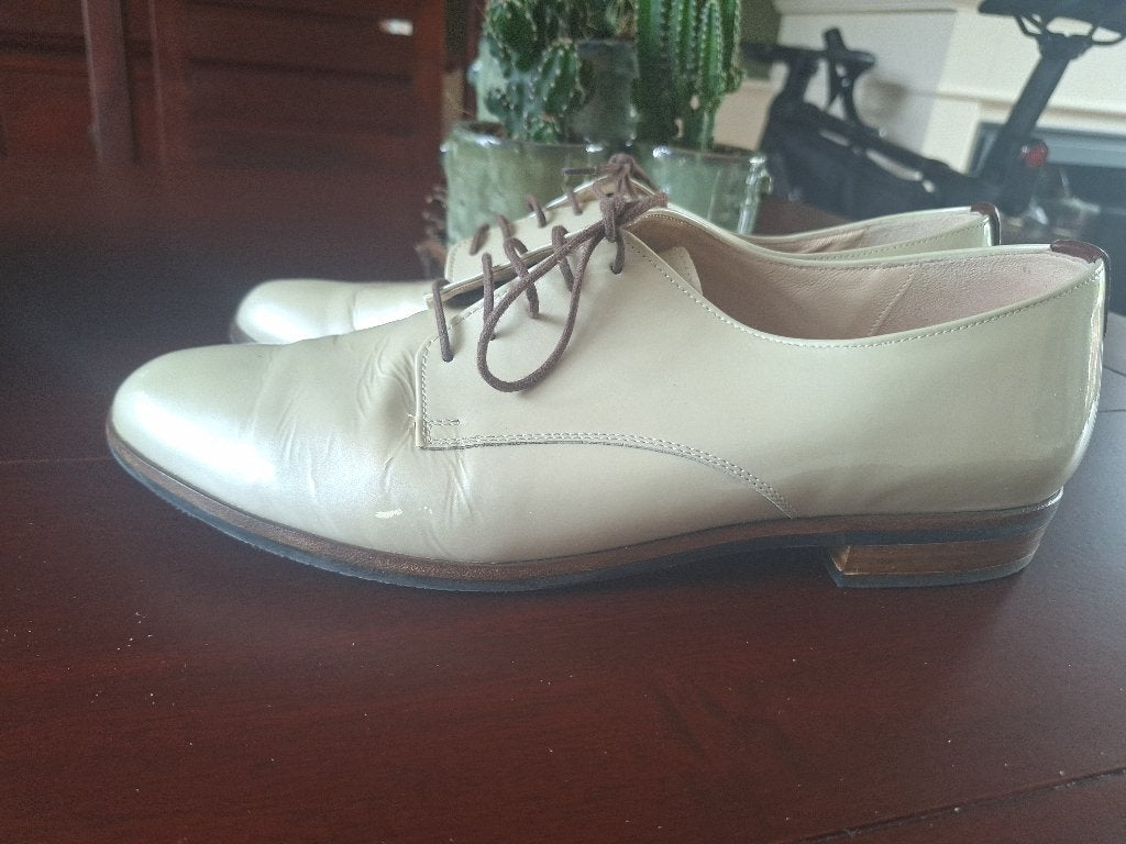 Hassia lakleren veterschoen creme bruin fermop G mt 8 42, Kleding | Dames, Schoenen, Hassia, Schoenen met lage hakken, Overige kleuren