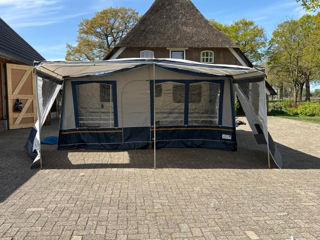 Voortent Gerjak + luifel Dorema Reda omloopmaat 900, Ophalen, Gebruikt