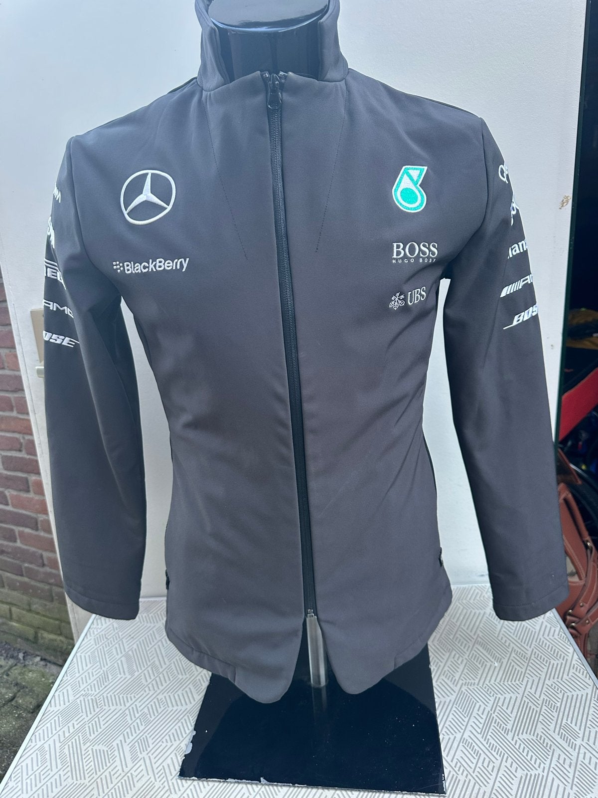 Mercedes-AMG Petronas F1 Team Softshell Jas Maat S, Kleding | Heren, Ophalen of Verzenden, Zo goed als nieuw, Maat 46 (S) of kleiner