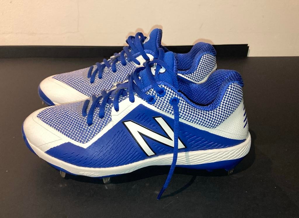New Balance Softbalschoenen met spikes - Maat 39/40 - Nieuw!, Ophalen of Verzenden, Nieuw, Softbal, Schoenen