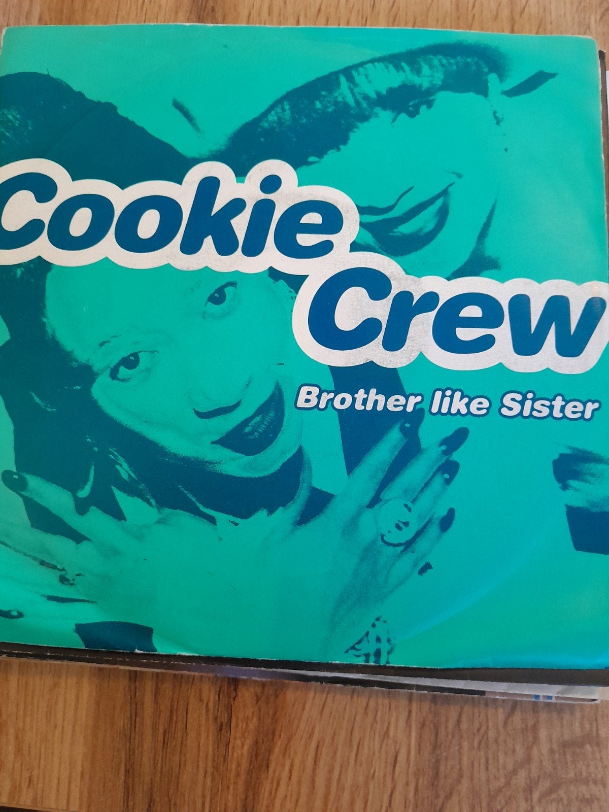 cookie crew 7inch like brother like sister, Ophalen of Verzenden, Zo goed als nieuw, Pop