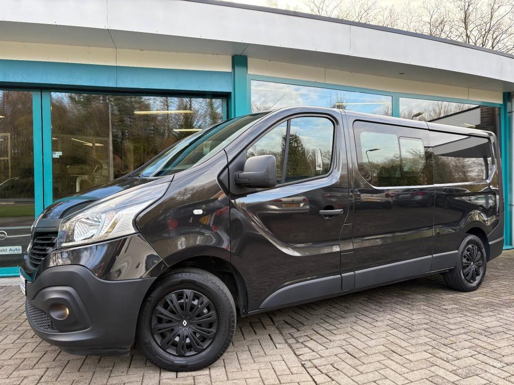 Renault TRAFIC 1.6 dCi L2 DC 6-Persoons, Airco, Navi, Cruise, 125 pk, Renault, Zwart, Bedrijf