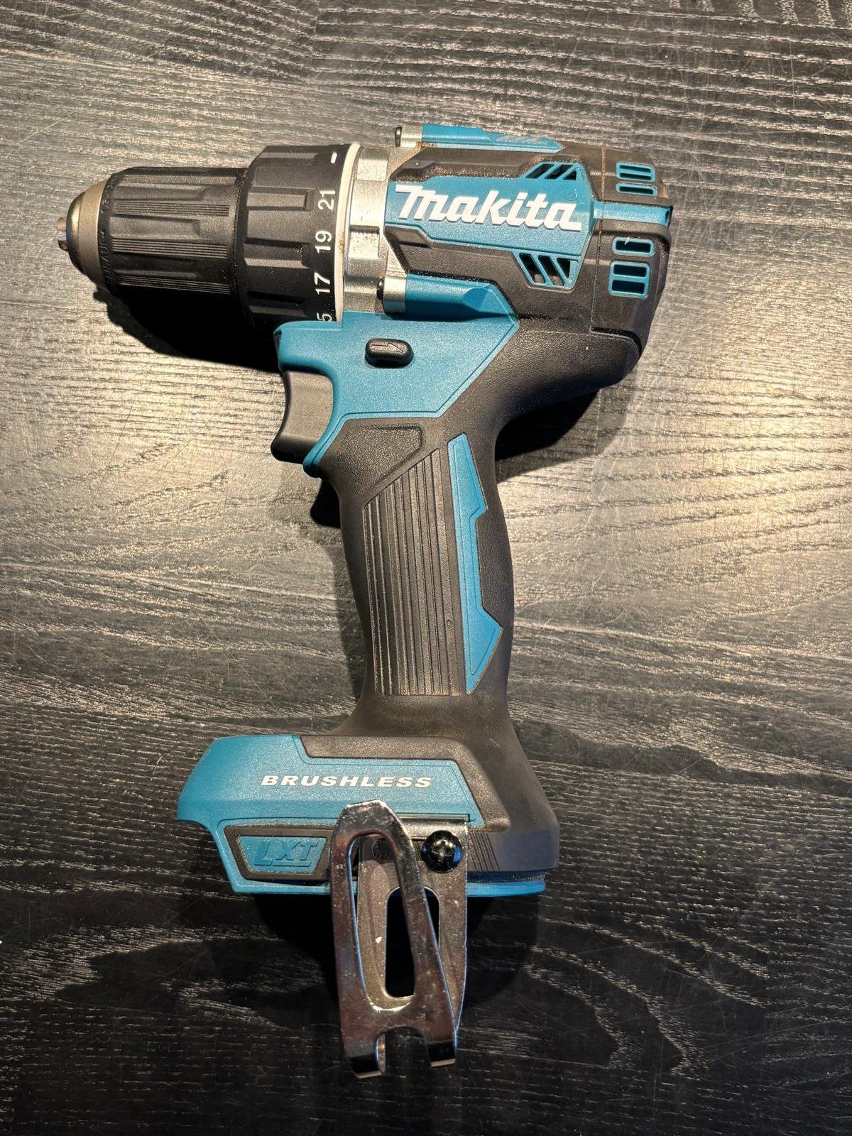 Makita boormachine, Ophalen of Verzenden, Zo goed als nieuw, Boormachine