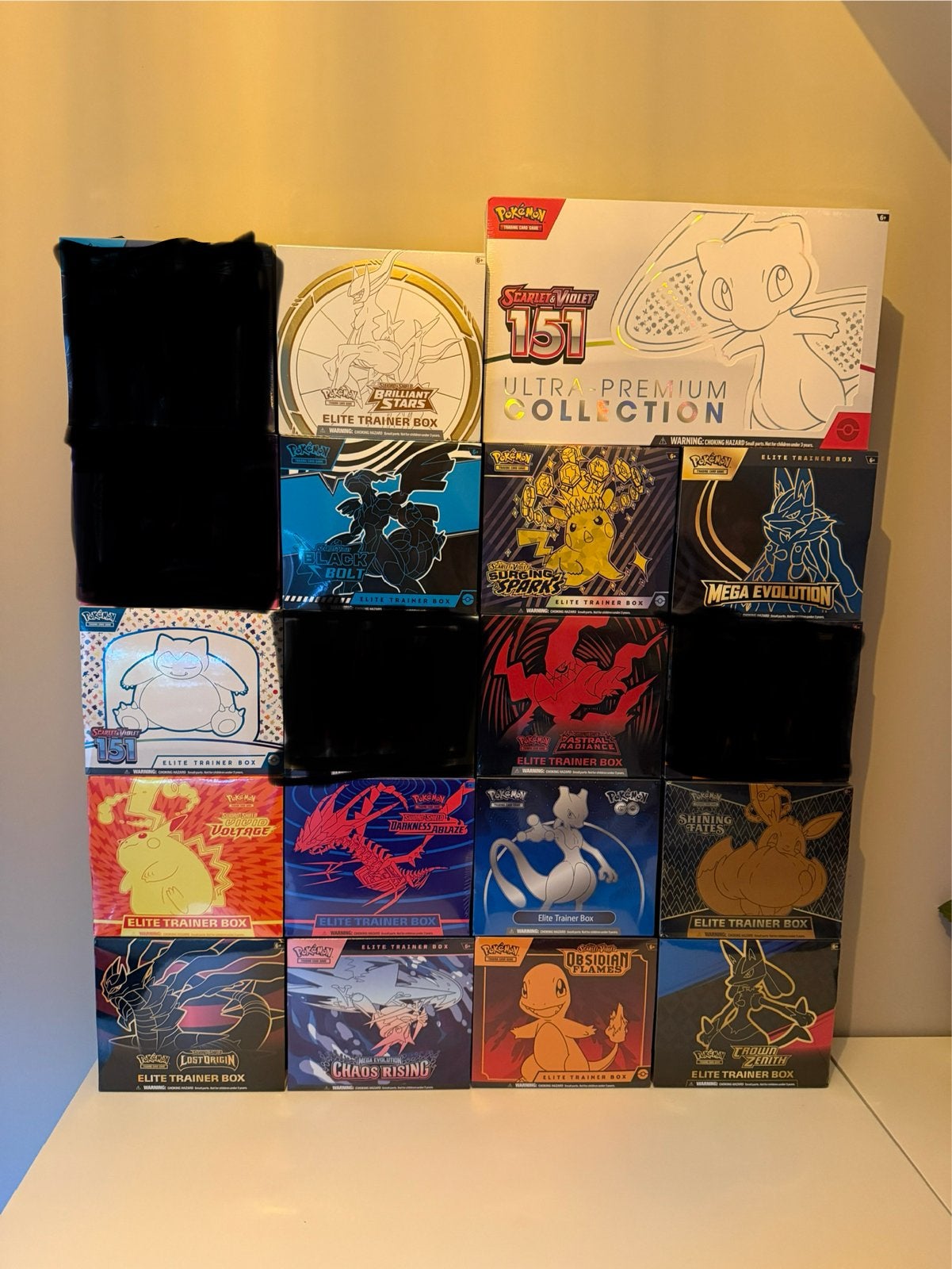 Pokémon Elite Trainer Boxen & Ultra Premium Collection, Ophalen of Verzenden, Nieuw, Boosterbox