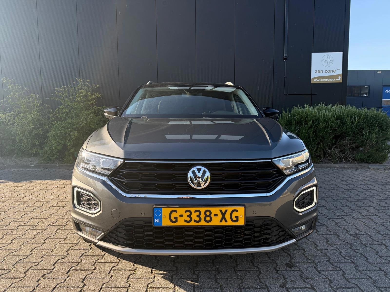 Volkswagen T-Roc 1.6 TDI Style Business (RIJKLAAR), Auto's, Voorwielaandrijving, Gebruikt, 4 cilinders, 116 pk