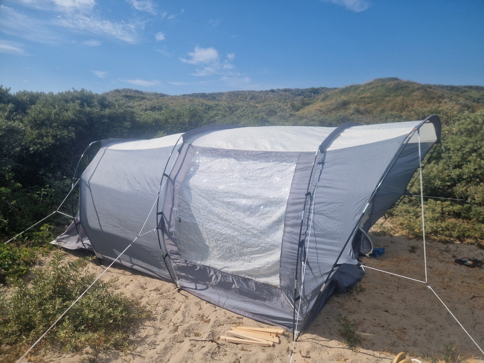 Hypercamp Atlantis 4 tent met houten haringen, Ophalen, Gebruikt