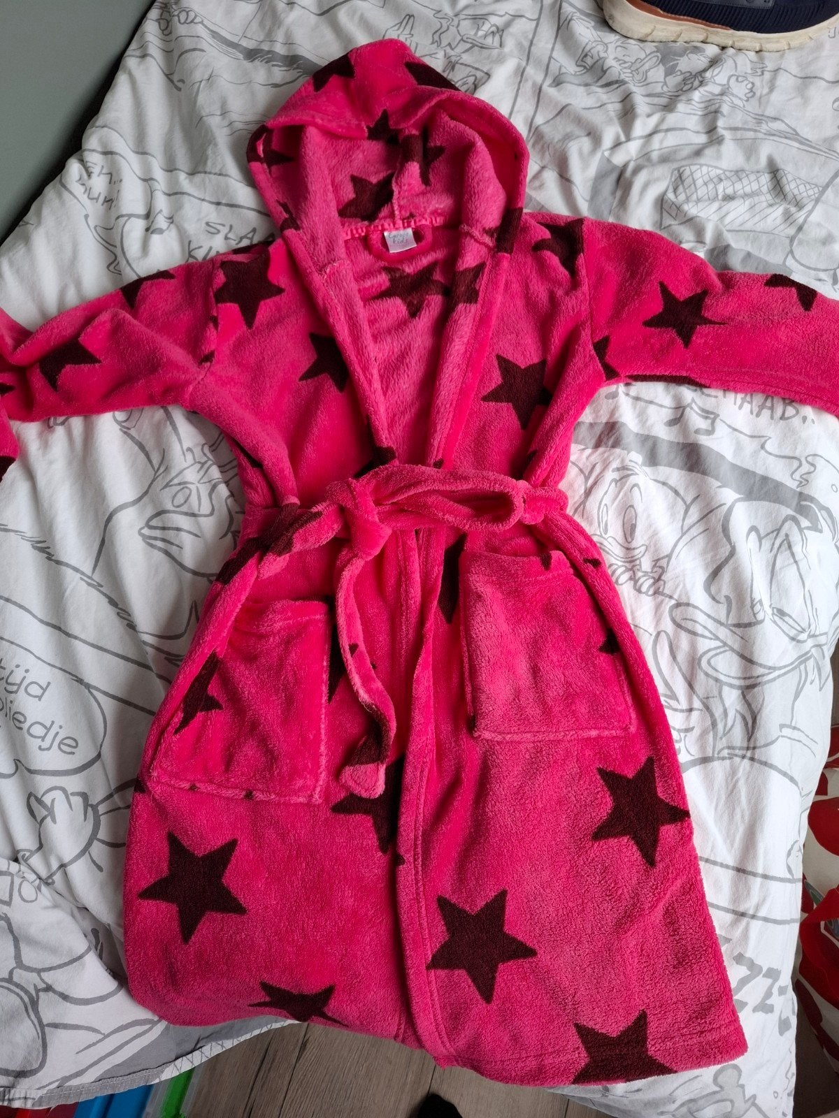Badjas, roze van kleur. Maat 152, Overige typen, Europe Kids, Meisje, Ophalen of Verzenden