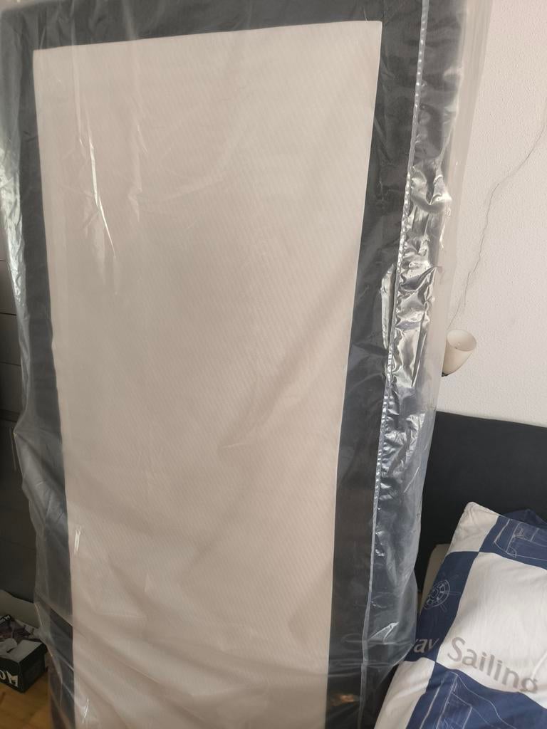 Twee nieuwe Swiss Sense matrassen 90x200 ., Ophalen of Verzenden, Nieuw