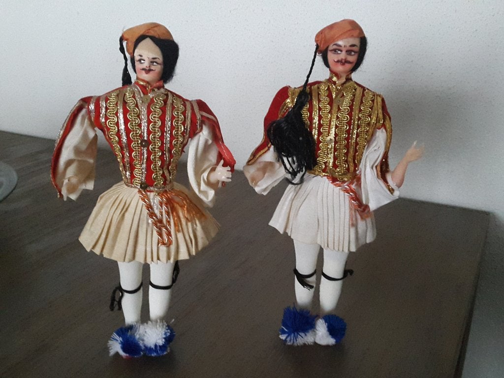 Griekse klederdracht poppen, 2 st. hoogte 25 cm., Verzamelen, Poppen, Verzenden, Gebruikt, Pop