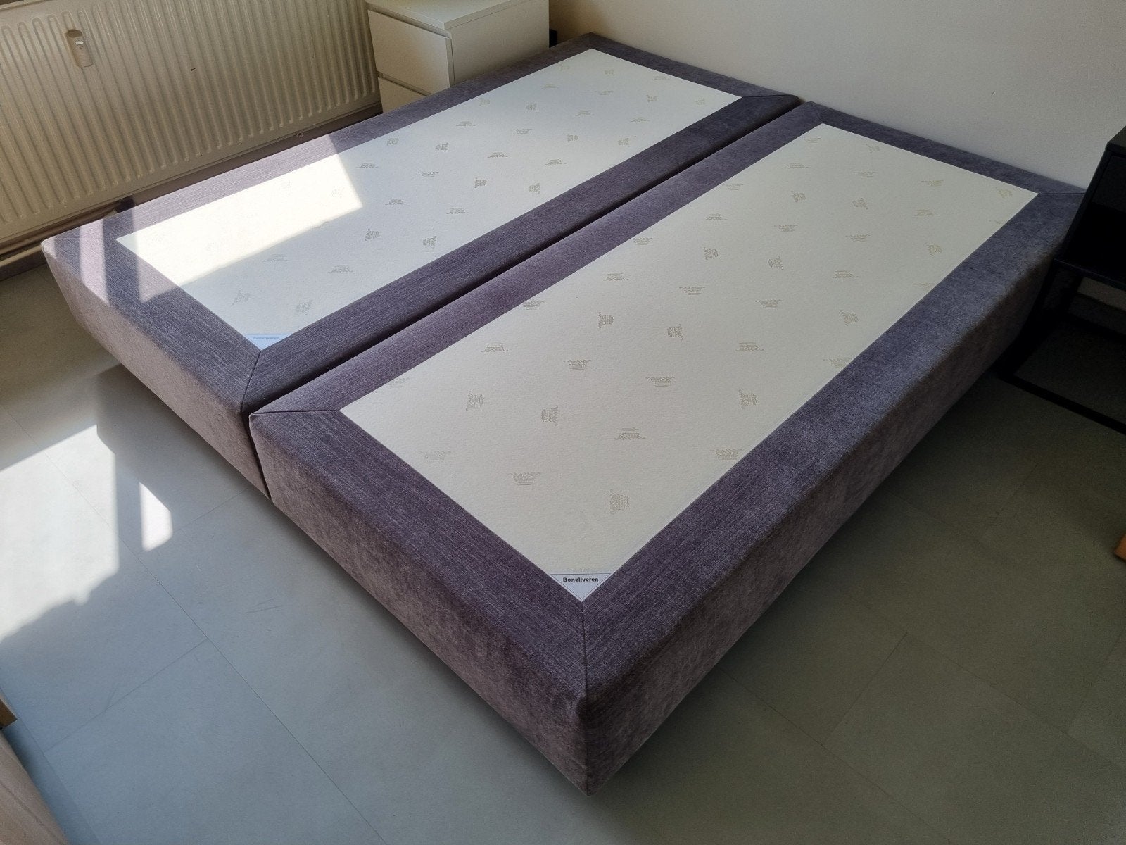 Twee boxsprings 90x200cm Beddenreus z.g.a.n, 90 cm, Eenpersoons, Ophalen of Verzenden, Zo goed als nieuw