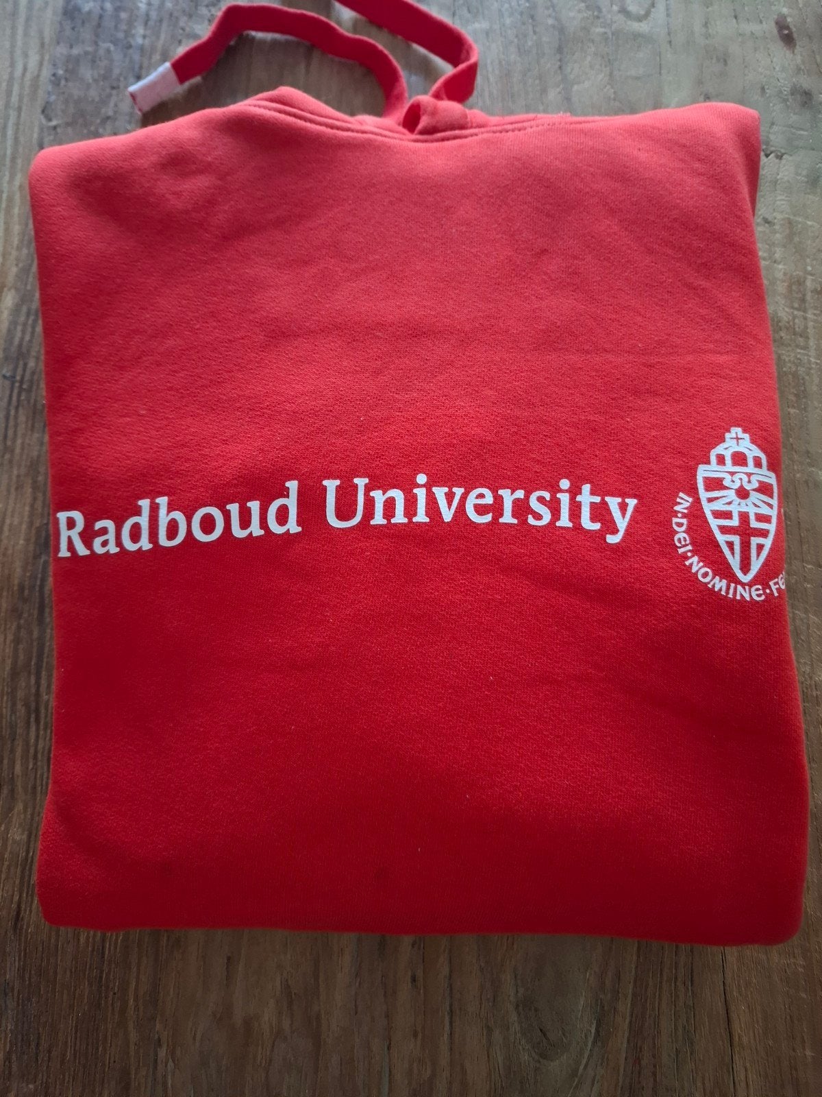 Radboud University hoodie - Rood - Maat M, Maat 38/40 (M), Ophalen of Verzenden, Zo goed als nieuw, Rood