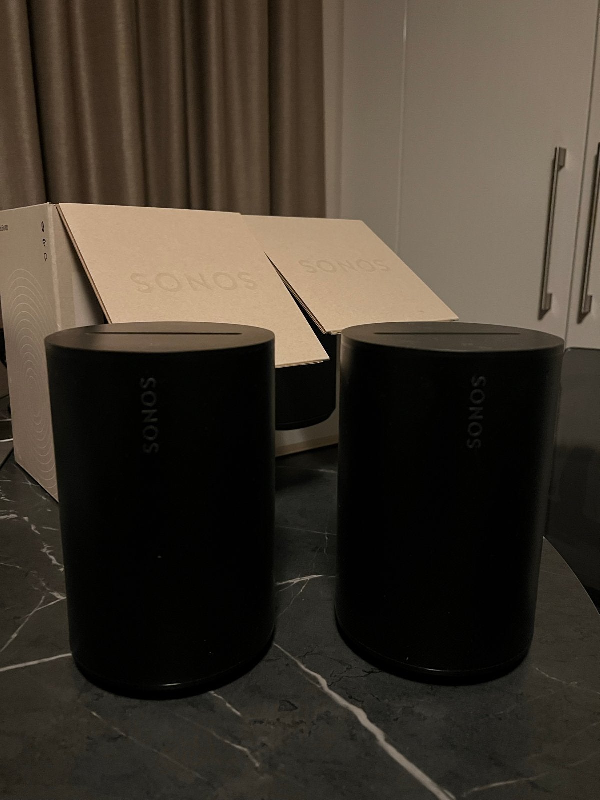 2x Sonos Era 100 Zwart - Zo goed als nieuw, Audio, Tv en Foto, Ophalen, Slimme speaker, WiFi, Zo goed als nieuw