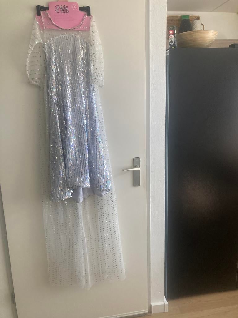 Frozen Elsa Verkleedjurk maat 120, Ophalen of Verzenden, Zo goed als nieuw, Meisje