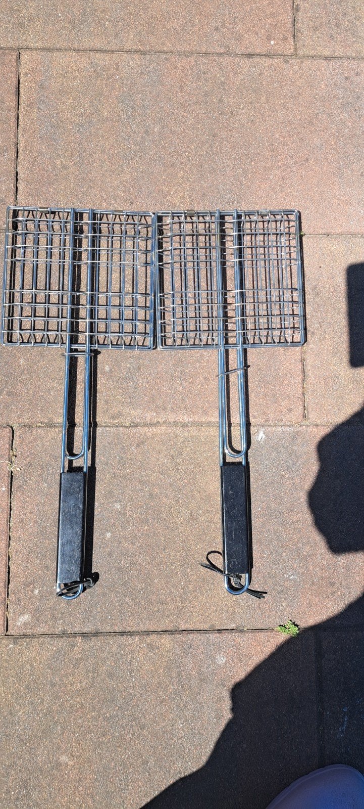 Set van 2 BBQ grillroosters met handvat, Tuin en Terras, Ophalen, Gebruikt, Onbekend
