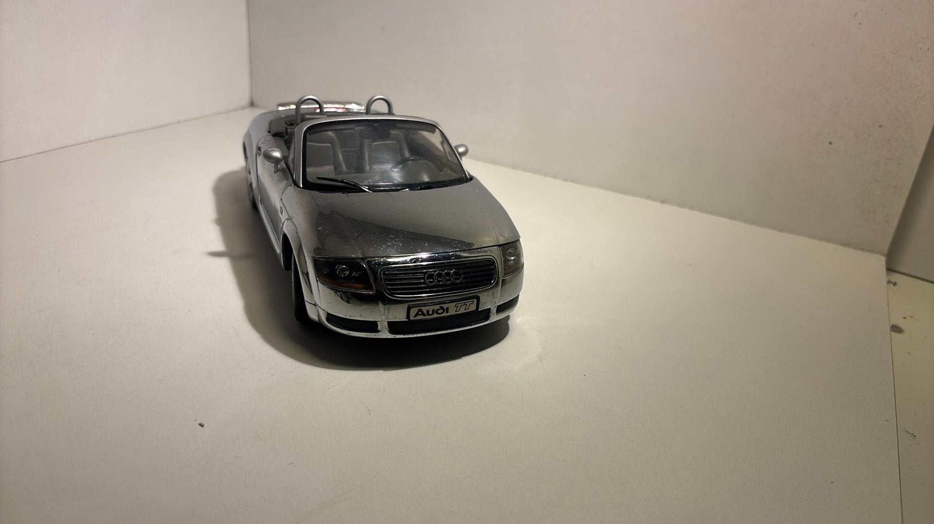 Audi tt spider chroom revell 1.18, Revell, Ophalen of Verzenden, A, A