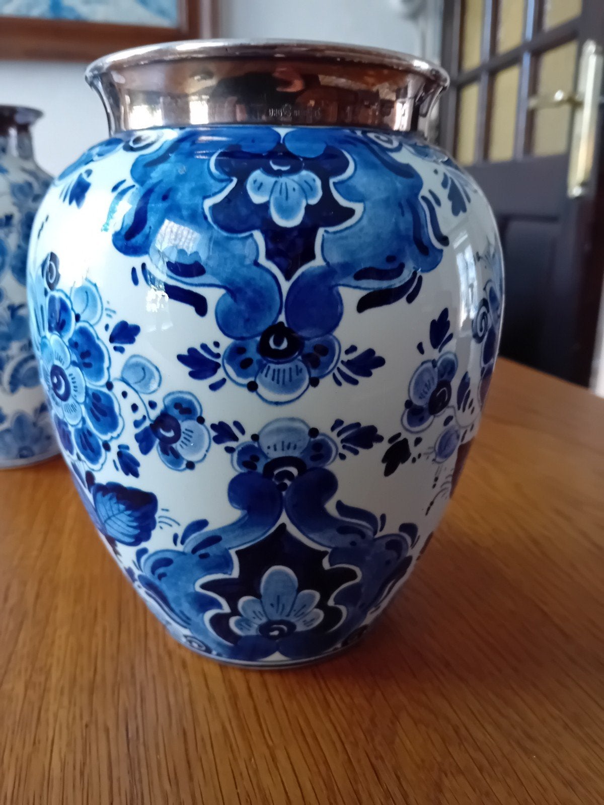 VAAS 2 DELFTS BLAUW  REGINA 925 ZILVER.KRAAG, Antiek en Kunst, Ophalen of Verzenden