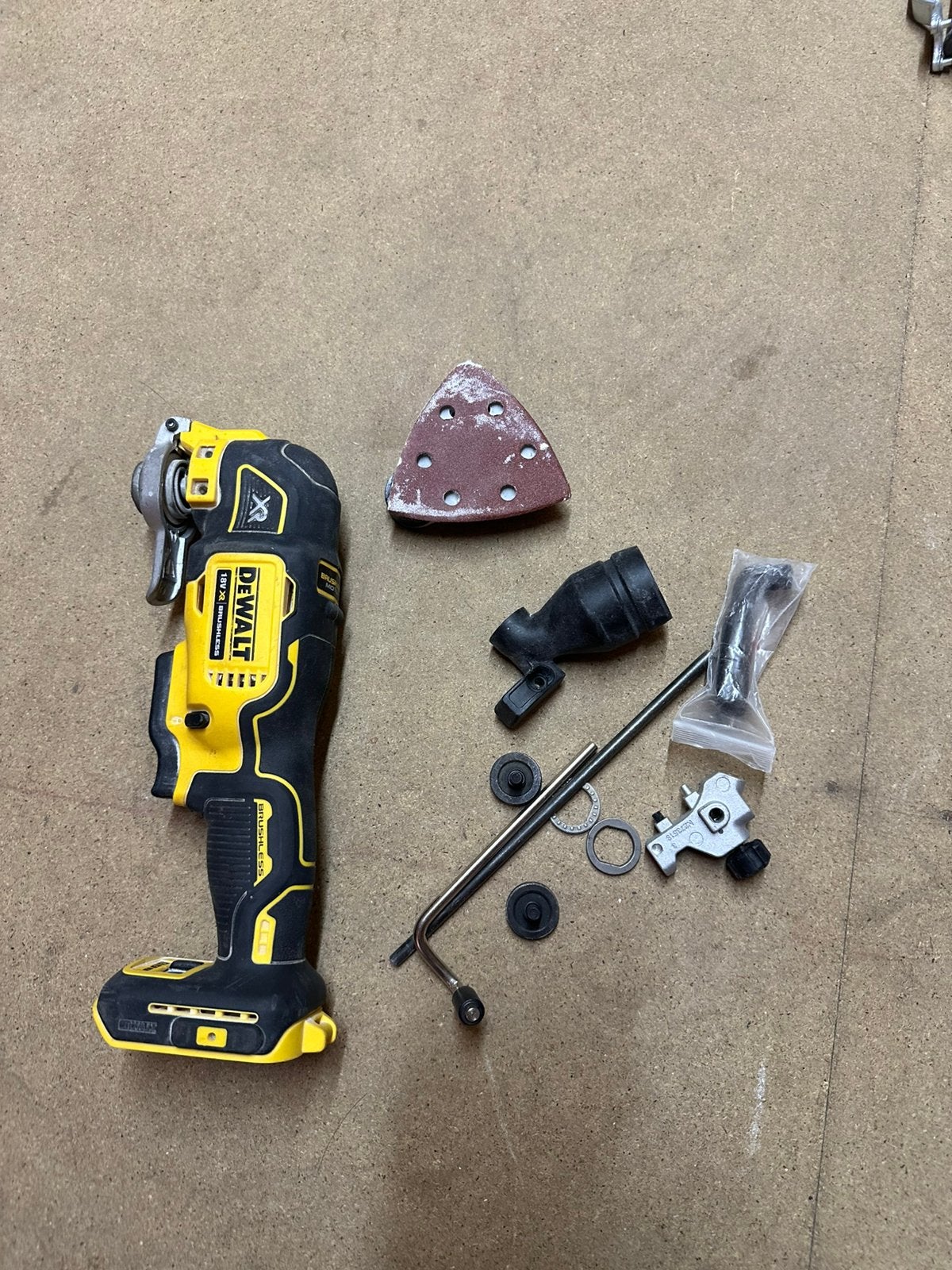 Dewalt multitool, Ophalen, Zo goed als nieuw