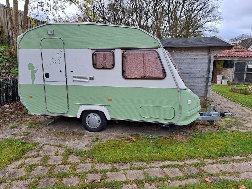 Unieke Retro Caravan 'Lucy' - Compact en Charmant, Overige merken, Omvormbare zithoek, Luifel, Tot 4 meter