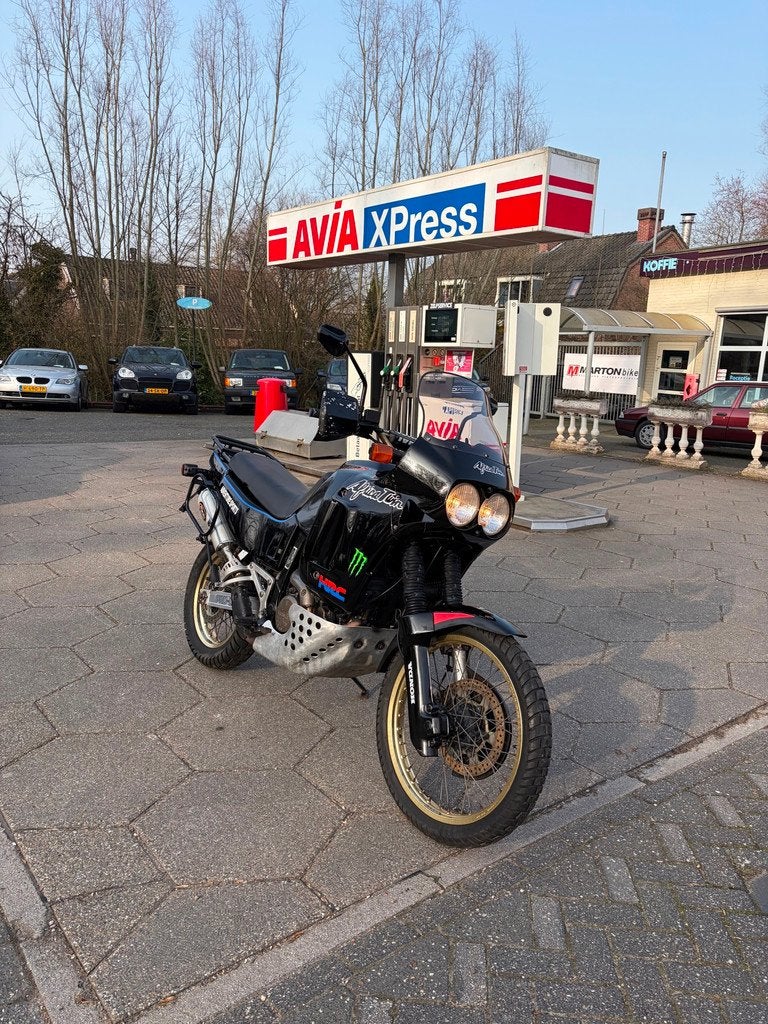 Honda All-Road XRV 650 Africa Twin RD03, Motoren, Motoren | Honda, Rijksstraatweg 248
3634AN  Loenersloot, NL, Bedrijf, Meer dan 35 kW