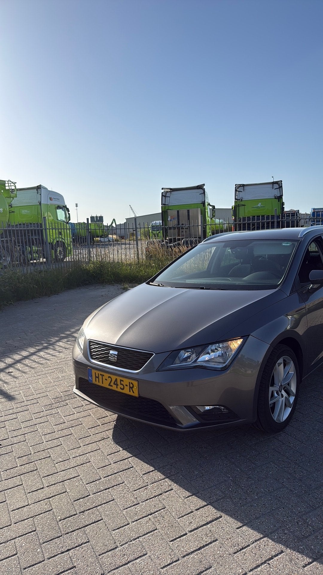 Seat Leon 1.6 TDI 110pk 2015 Grijs, Voorwielaandrijving, 4 cilinders, Leon, Origineel Nederlands