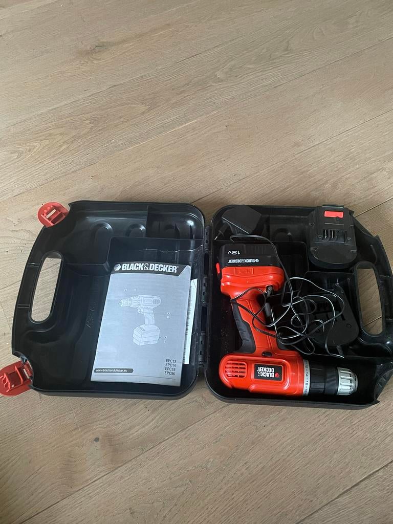 Black & Decker schroefmachine EPC12 met koffer, Ophalen of Verzenden, Gebruikt, Minder dan 400 watt, Boor- en Schroefmachine