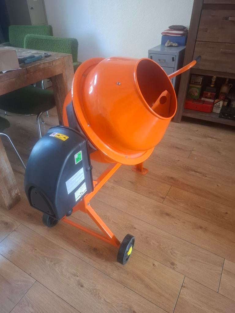 Betonmolen/cementmixer nieuw/ongebruikt, Ophalen, Nieuw