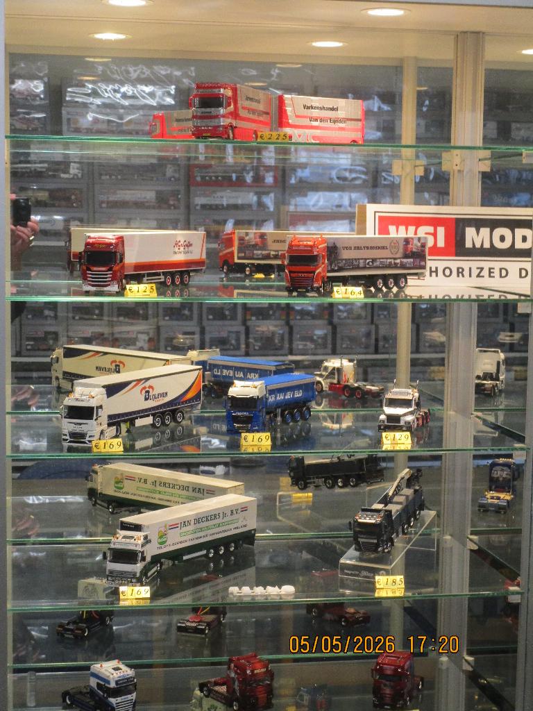 Kom Vrijblijvend kijken in onze Wsi Shop, Hobby en Vrije tijd, Modelauto's | 1:50, Ophalen, Nieuw, Bus of Vrachtwagen, Wsi