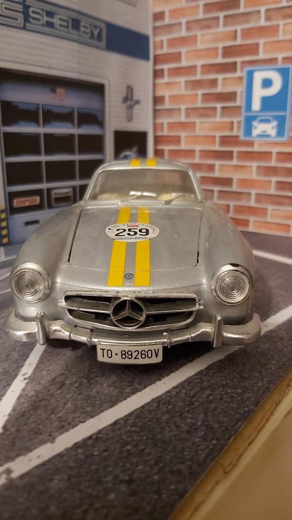 Mercedes-Benz 300 SL MILLE MIGLIA - Modelauto, Hobby en Vrije tijd, Modelauto's | 1:24, Ophalen of Verzenden, Zo goed als nieuw