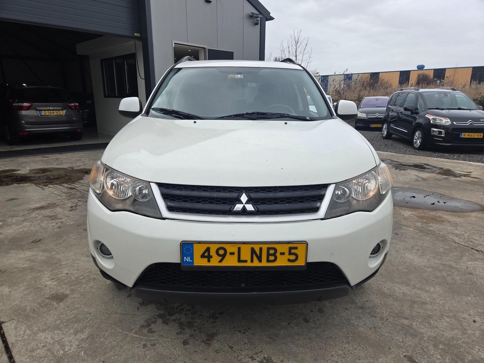 Mitsubishi Outlander 3.0 V6 | AUTOMAAT | 4X4 | LEER |, Auto's, Automaat, Wit, Leder, Bedrijf